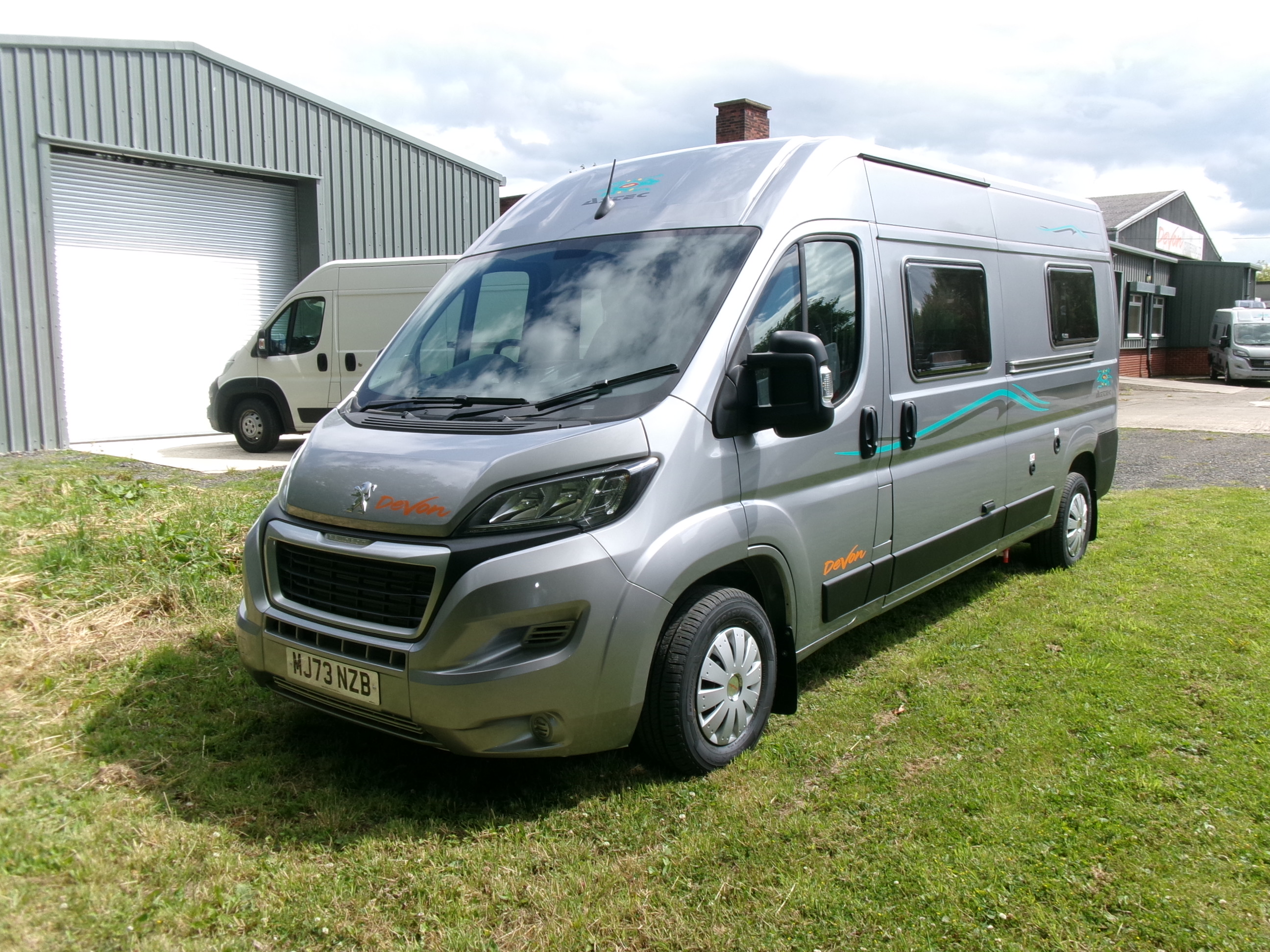 Peugeot AZTEC LWB